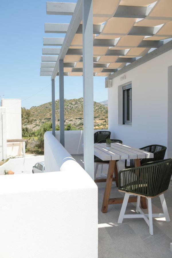 Naxos Infinity Villa And Suites Galanado Ngoại thất bức ảnh