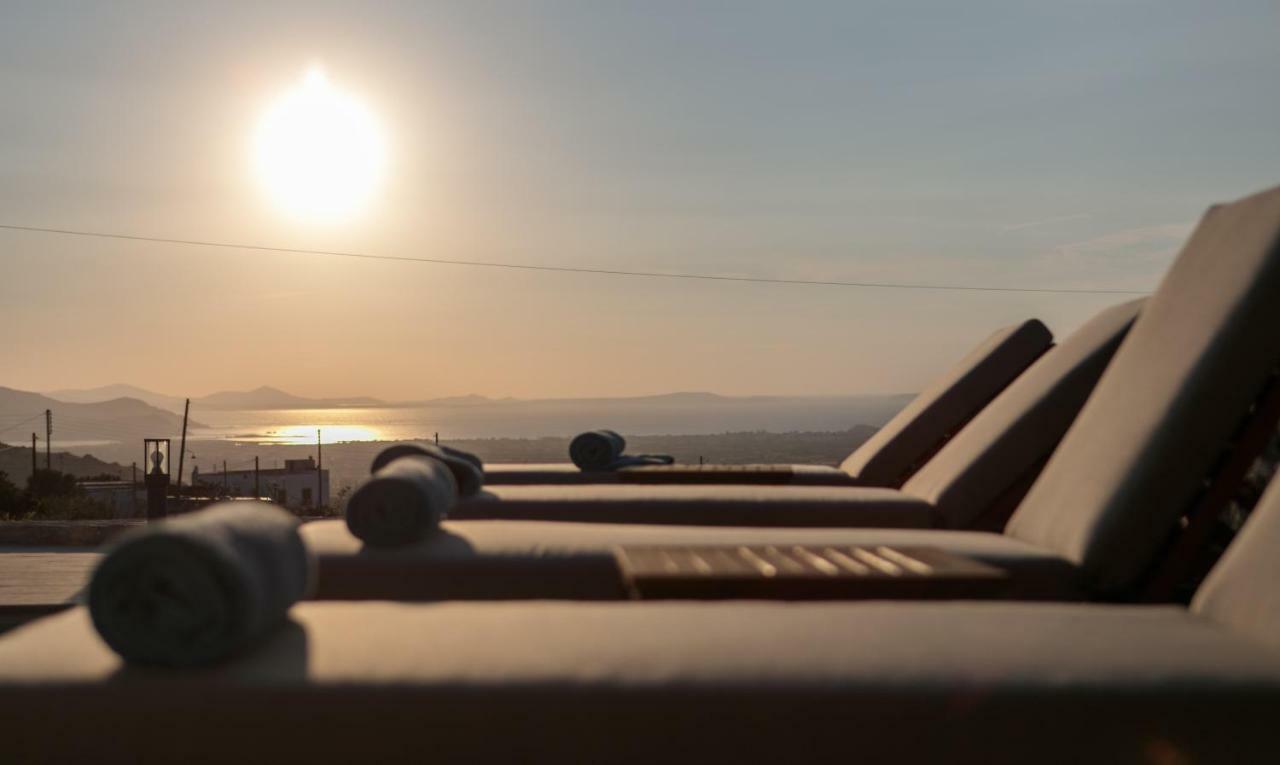 Naxos Infinity Villa And Suites Galanado Ngoại thất bức ảnh